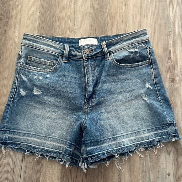 Vervet Blue Denim Distressed Shorts Size Large - Picture 1 of 2